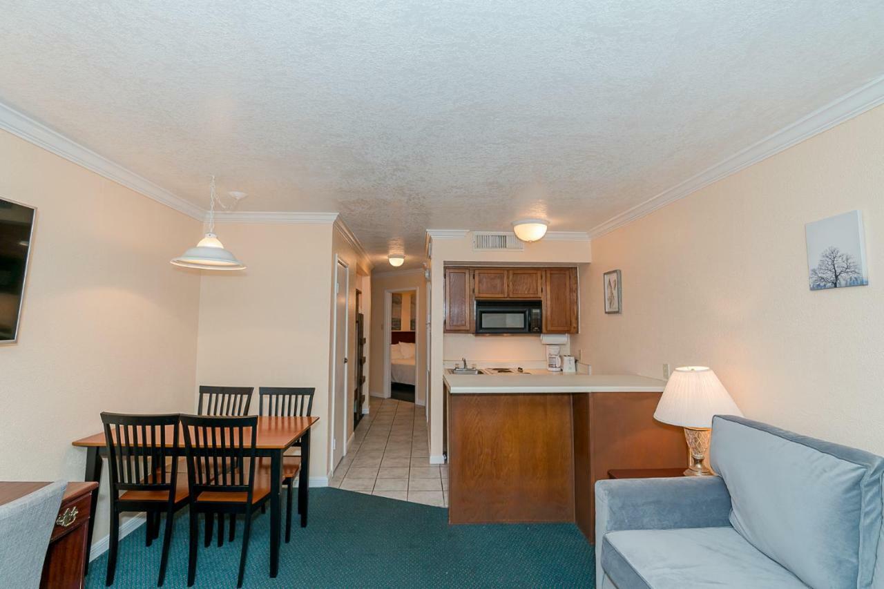 Family Friendly Coastal Condo ガルベストン エクステリア 写真