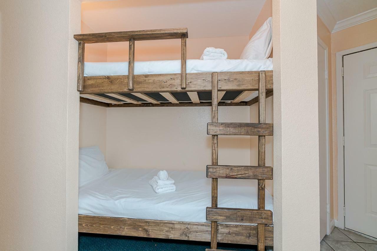 Family Friendly Coastal Condo ガルベストン エクステリア 写真